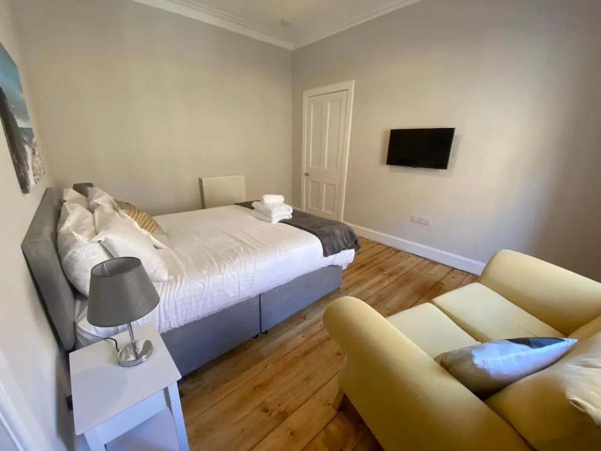 Gorgeous 2 Bed, City Apartment Эдинбург