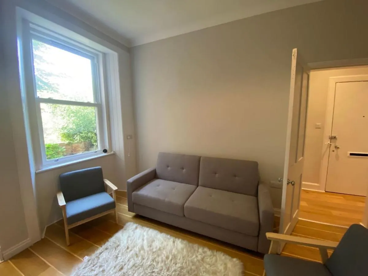 Gorgeous 2 Bed, City Apartment Эдинбург